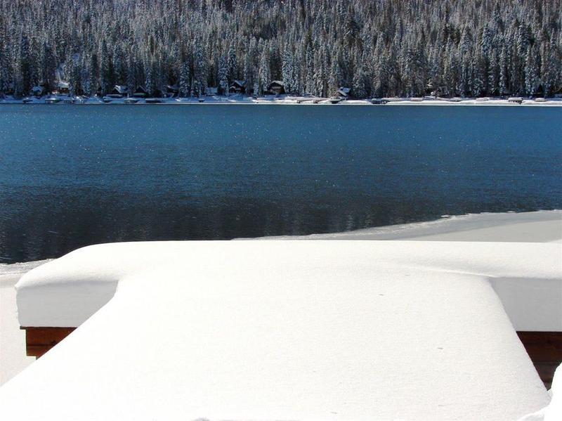 Donner Lake Village