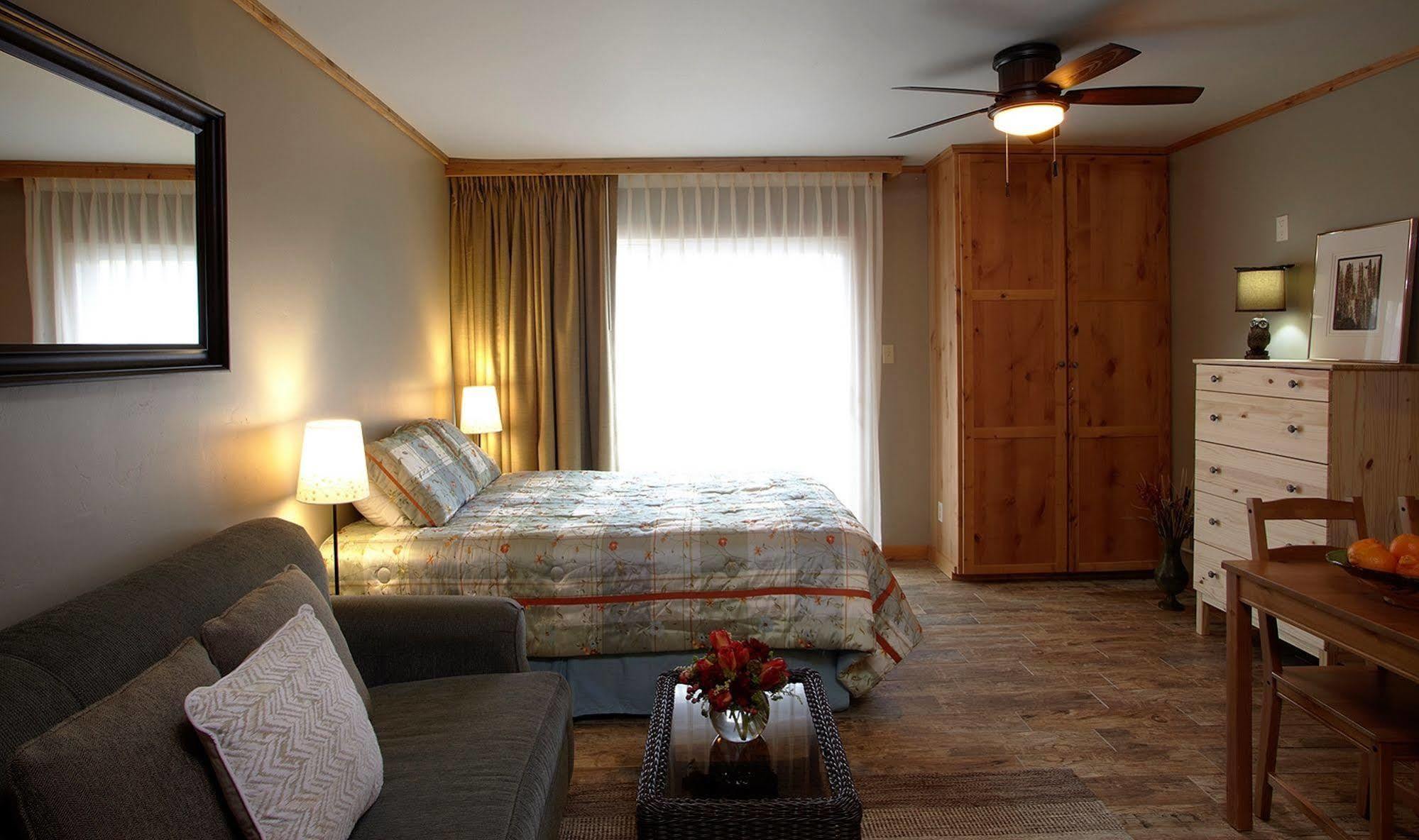 Donner Lake Village 2*