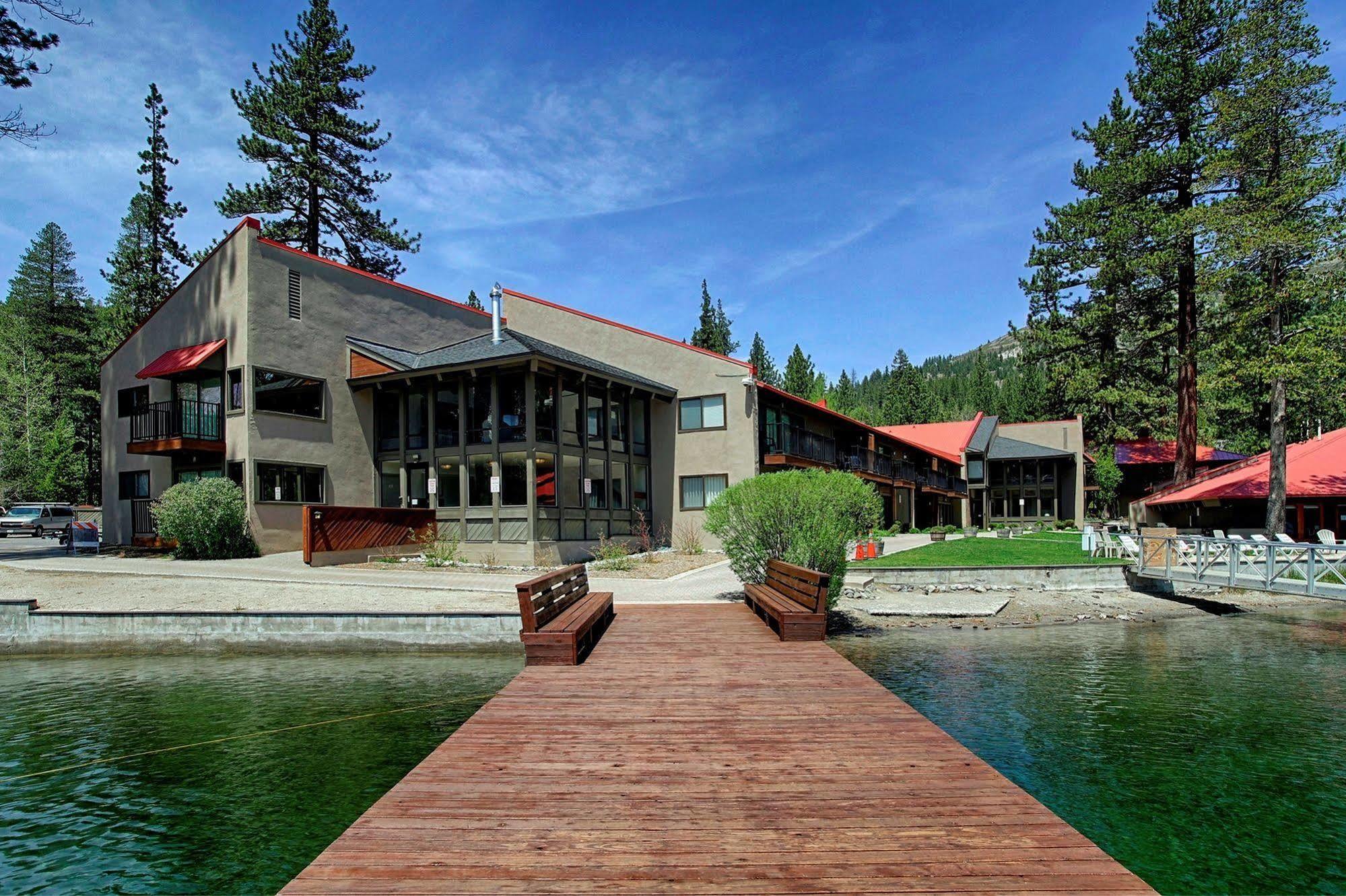 Donner Lake Village Hotel 2*